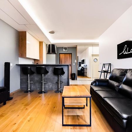 Bakalarska Modern Apartment Warschau Buitenkant foto