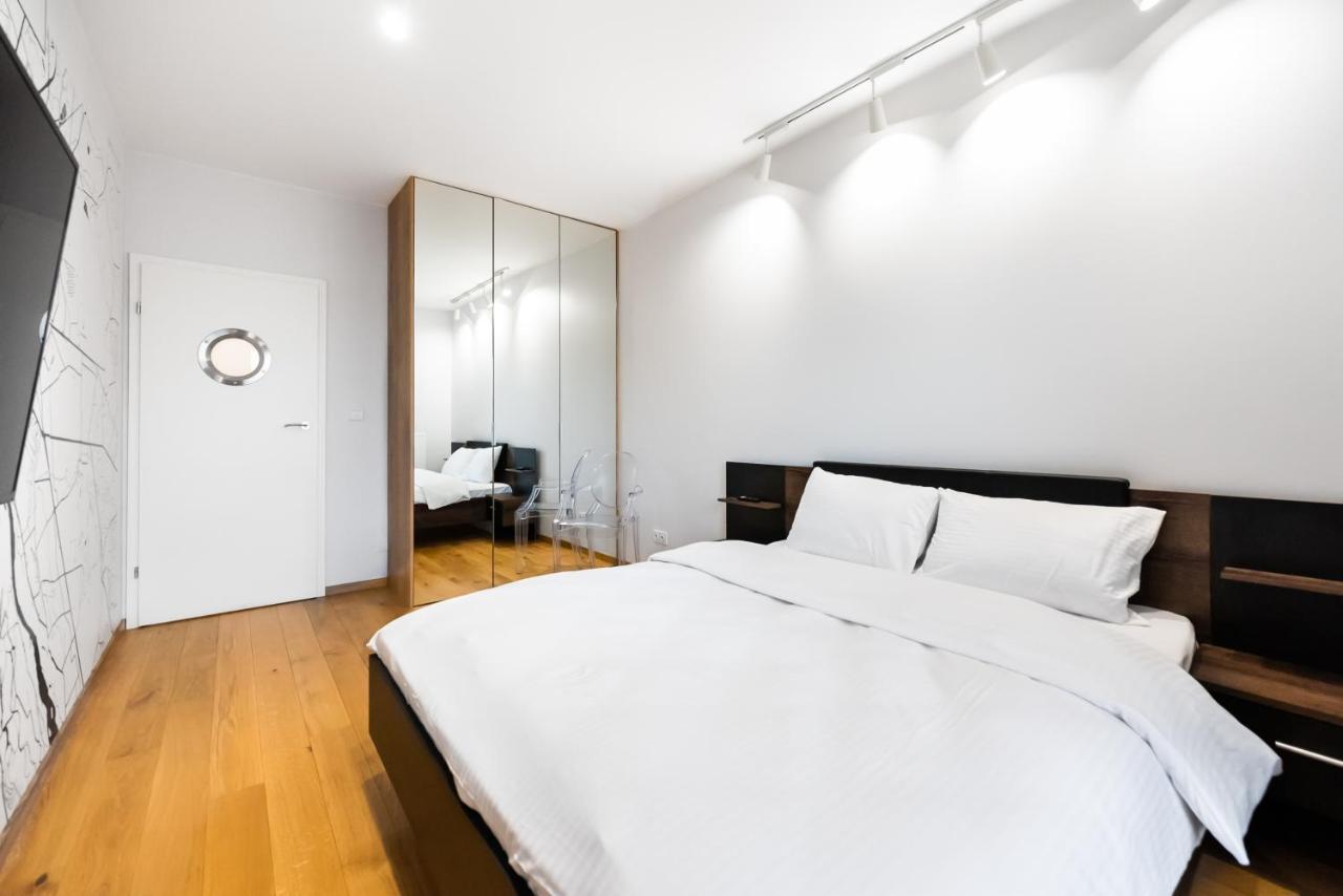 Bakalarska Modern Apartment Warschau Buitenkant foto